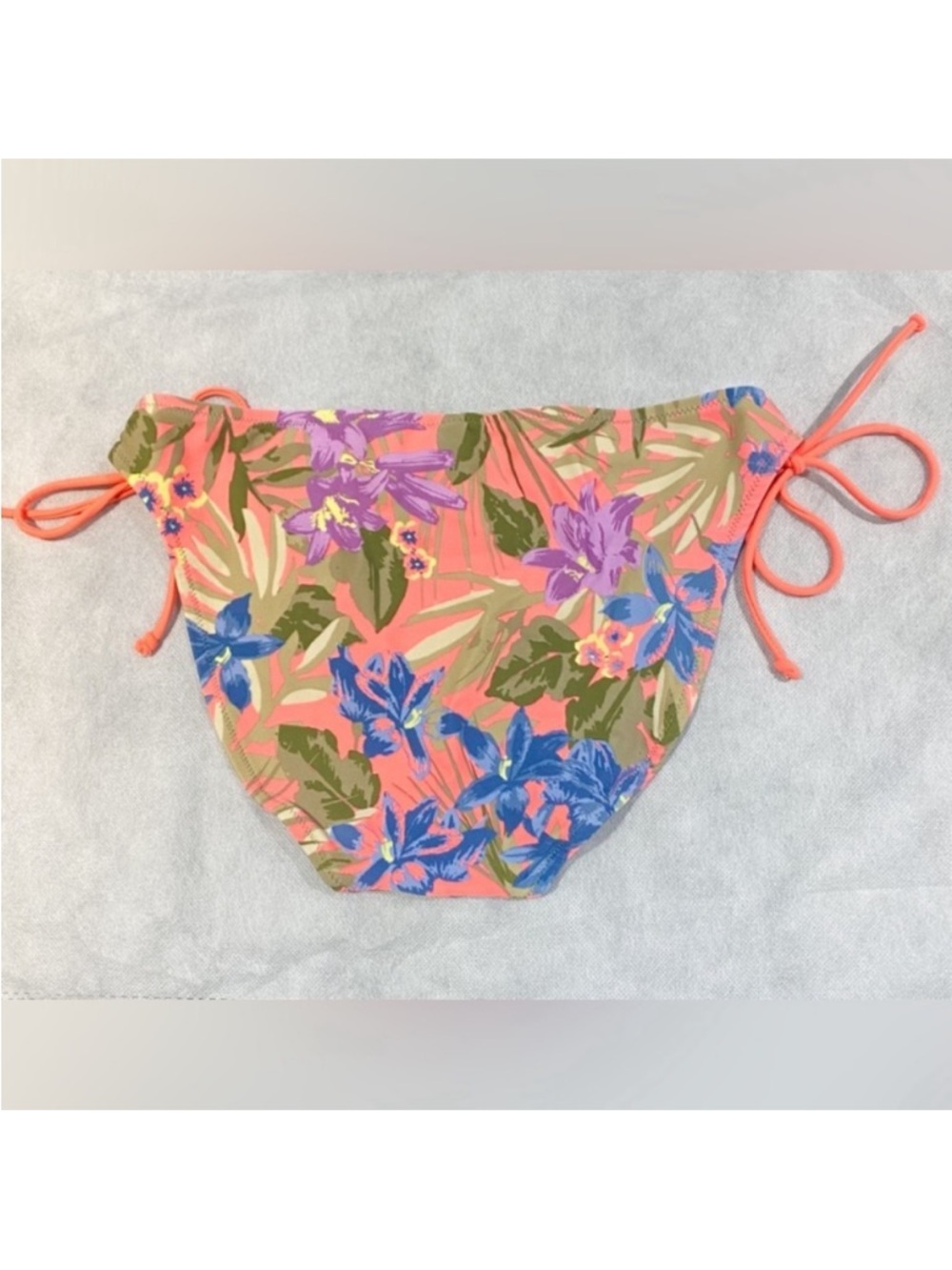 American Eagle Outfitters Floral Bandeau Style Bikini Top & Bikini Bottom - Picture 8 of 10